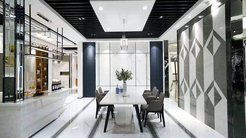 厨房地面抛釉砖防滑选材指南：避开选购误区，安全耐用两不误