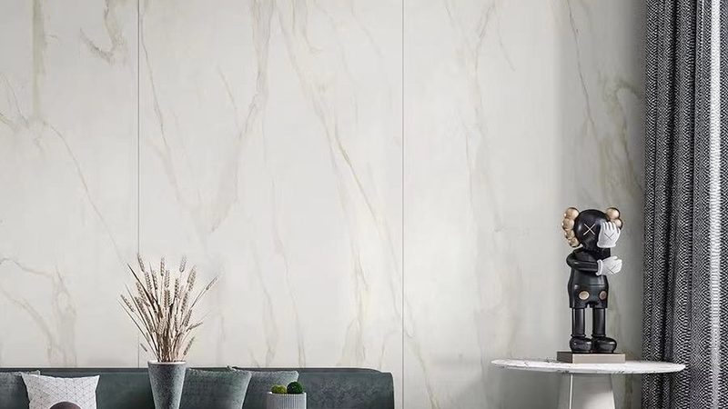 通体大理石墙砖：揭秘其独特魅力与潜在挑战**